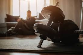 皇马欲补强左后卫计划落空 拜仁续约戴维斯至2030年